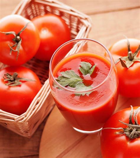 10 Best Benefits Of Tomato Juice For Skin, Hair and Health