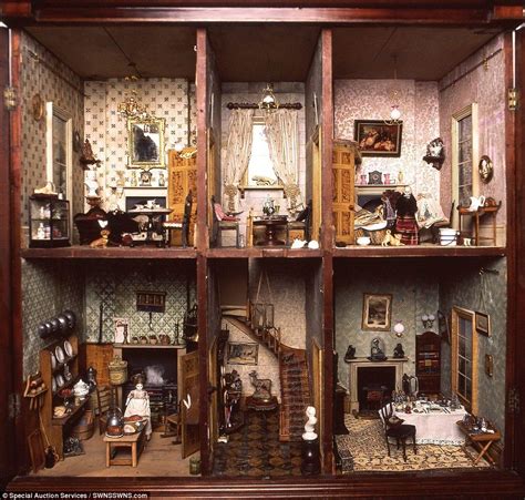 Doll's house sells for £17,700 - as much as a REAL house | Doll house, Dolls house interiors ...