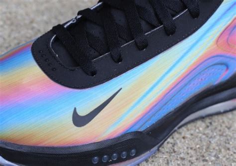 Nike Hyperflight Max Hologram - Tag | SneakerNews.com