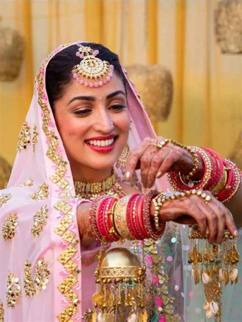 Yami Gautam Wedding Pics, Yami Saree Images, Bridal – Sloshout Blog