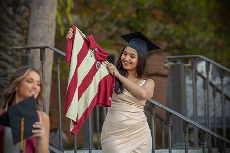 Photos: FSU graduates excited for Spring 2021 commencement - Florida State University News