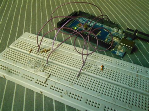 An Arduino-Controlled Light Sensor - Projects