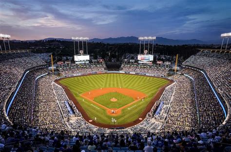 Dodgers News: Drake Spotted On Date At Dodger Stadium