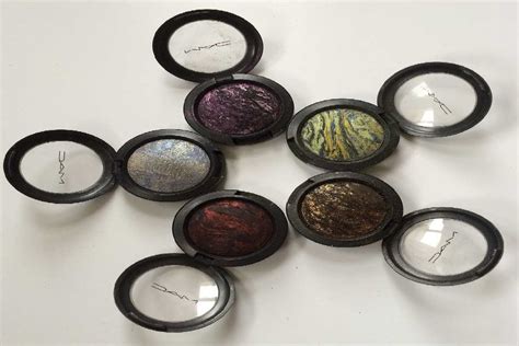 MAC Makeup Kit - 10 Must-Have MAC Products