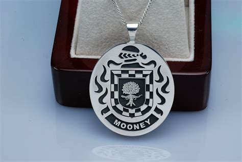 Mooney family crest pendant | Family crest, Pendant, Crest