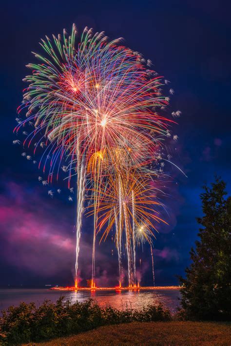 Fireworks Photography: 10 Tips To Remember - Luke Collins Photography