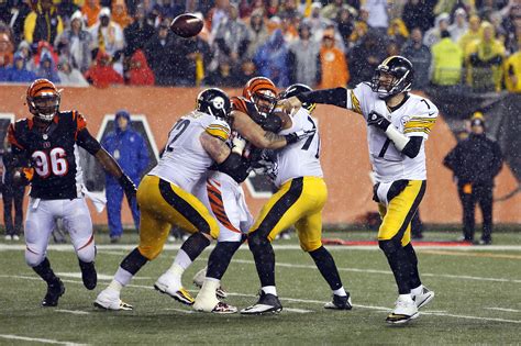 Pittsburgh Steelers vs Cincinnati Bengals Final Score: Steelers limp ...