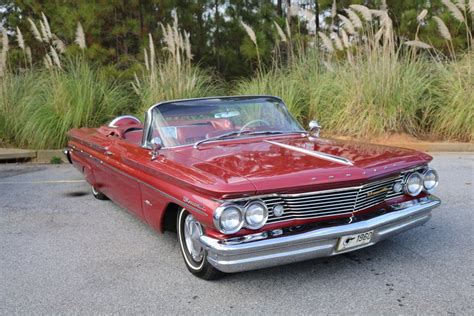 1960 Pontiac Bonneville | GAA Classic Cars