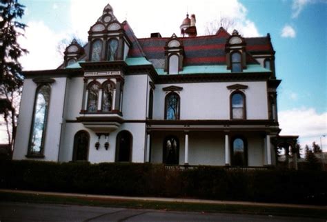 The Historic Batcheller Mansion Inn In New York Is Notoriously Haunted