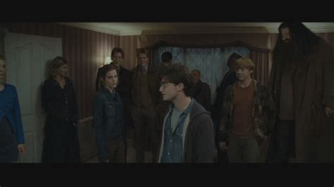 Fred & George in Deathly Hallows pt 1 - Fred and George Weasley Image (23115890) - Fanpop