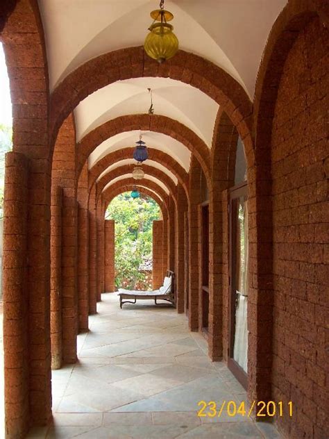 18 best images about laterite house on Pinterest | Goa, Houses for ...