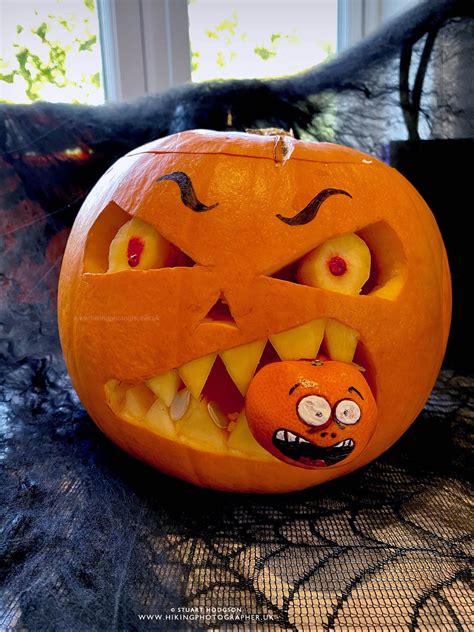 Best Pumpkin Carving Ideas for Halloween - 5 quick & scary pumpkin face designs - Hiking ...