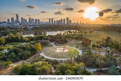 1,513 Ramat gan skyline Images, Stock Photos & Vectors | Shutterstock