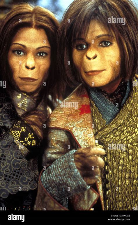 PLANET OF THE APES (2001) LISA MARIE, HELENA BONHAM CARTER PAPE 076 Stock Photo - Alamy