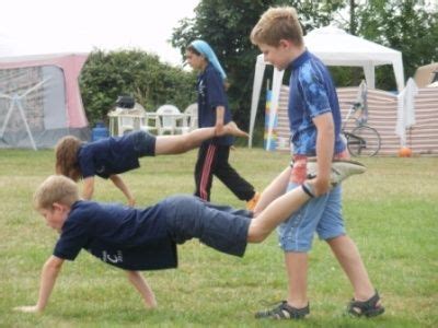 wheel barrow races: family fall day | Jeugdherinneringen, Herinneringen, Nostalgie