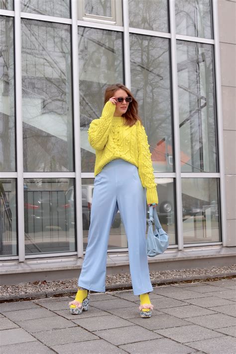 Yellow Blue - Fashion Blog Heartfelt Hunt by Marie Mehta