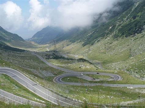 The Twist and Turns of Transfagarasan Road, Romania | Amusing Planet