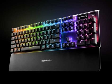 Steelseries Apex 5 Mechanical Keyboard Review | eTeknix