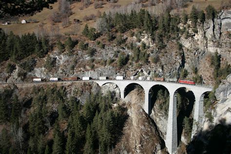 My Swiss Rail Pictures: The Landwasser Viaduct