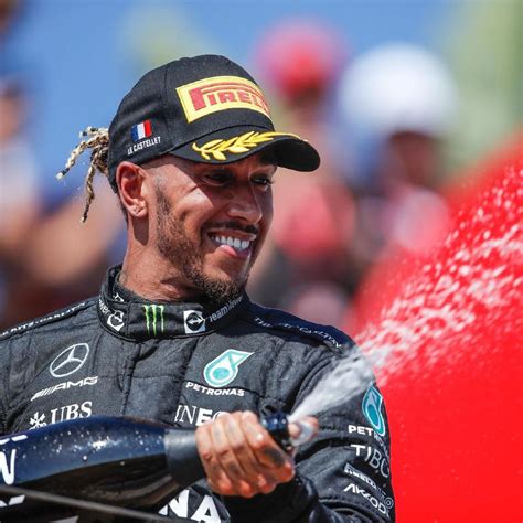 Examining the reported salary of F1 icon Lewis Hamilton in his ...