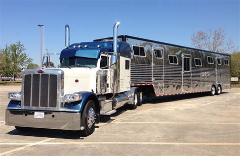 Our Equipment | Foothills Horse Transport