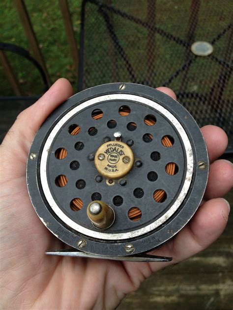 Vintage Pflueger Medalist 1495 fly reel. | Fly fishing lures