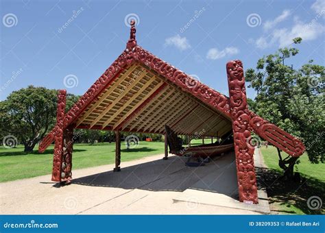 Waitangi Treaty Grounds editorial stock photo. Image of canoe - 38209353