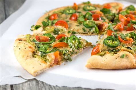 Spicy Avocado Pizza https://www.facebook.com/photo.php?fbid ...