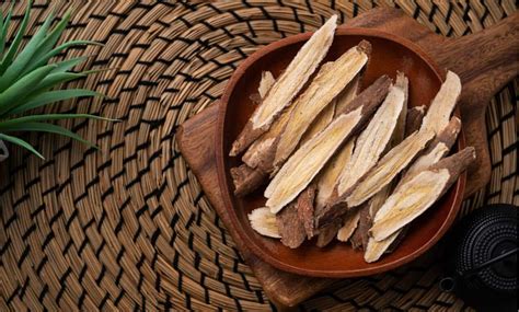 Astragalus Root: Benefits, Uses And Side Effects - HealthifyMe