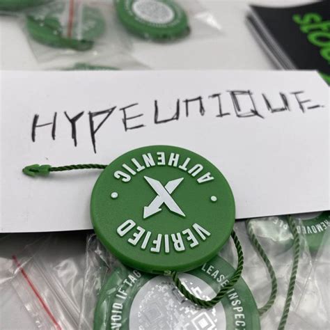 STOCKX GREEN LOGO TAG (FREE GIFT) REPLICA - ETKICK Reps