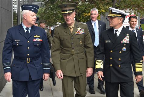 File:151013-D-VO565-006 Air Chief Marshal Mark Binskin, Australian Chief of the Defense, U.S ...