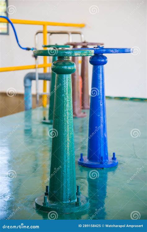 Control water gate valve stock image. Image of drink - 289158425