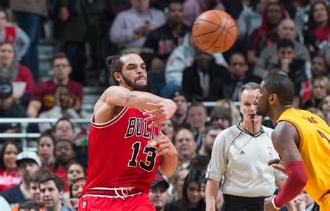 Photo Gallery: Bulls vs. Cavaliers (02.12.15) Photo Gallery | NBA.com