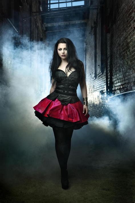 Evanescence Photo: Amy Lee | Amy lee evanescence, Fashion, Women