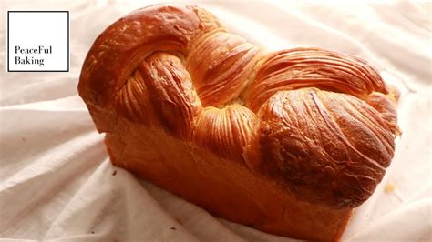 Braided Croissant Loaf - YouTube