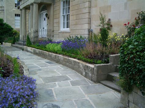 The Crazy World of Paving – A Guide To Choosing the right Patio Slabs ...