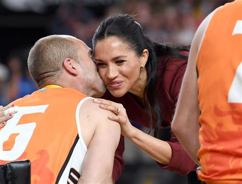 Meghan Markle Kissed on Cheek By Invictus Games Athlete 2018 | POPSUGAR ...