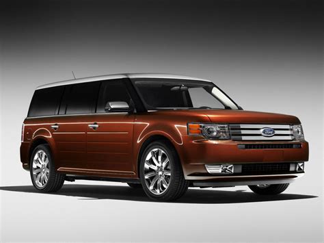 The Poor Car Reviewer: 2009-2010 Ford Flex SEL & Limited AWD