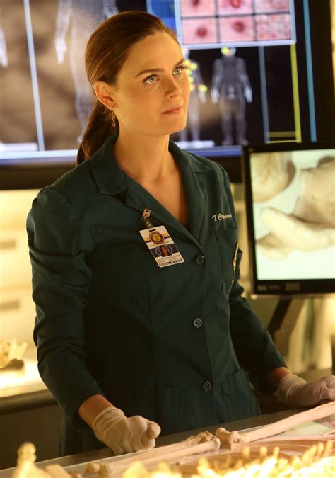 Emily Deschanel BONES Season 8 Finale Interview