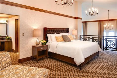 THE INN AT ST. JOHN'S - Hotel Reviews & Price Comparison (Plymouth, MI ...