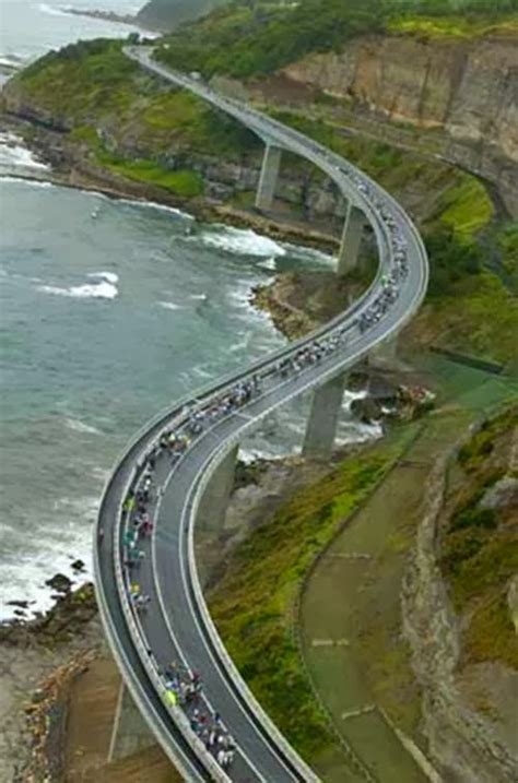 Princes Highway,Australia: - Tourist Resorts