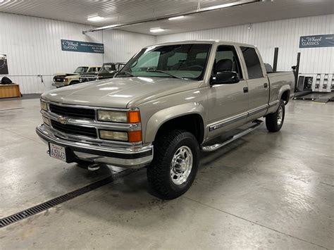 2000 Chevrolet Silverado 2500 | 4-Wheel Classics/Classic Car, Truck, and SUV Sales