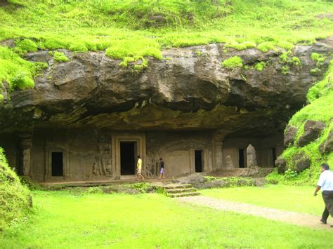 Tales of India Travel: Elephanta Caves, Mumbai, Aug/2009