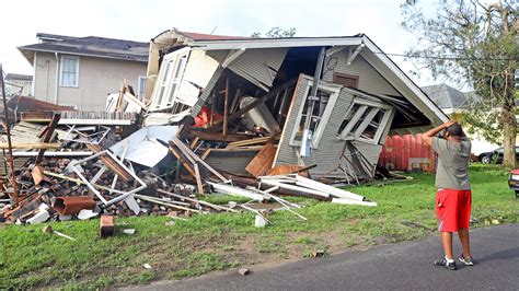 Videos, photos of damage in New Orleans after Hurricane Ida landfall