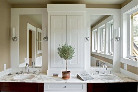 Storage Spaces for Small Bathrooms