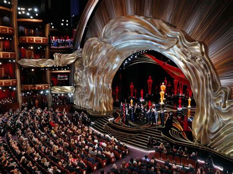 Oscars 2019 Complete Coverage: Red carpets, musical performances and ...