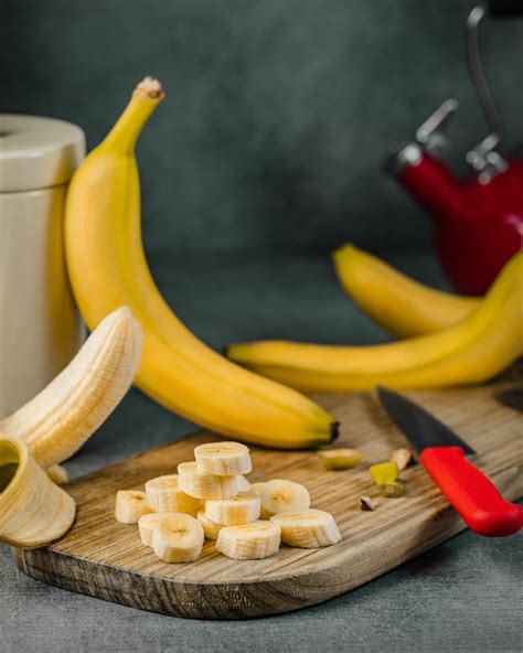 Top 11 Surprising Health Benefits of Banana – CookyMom