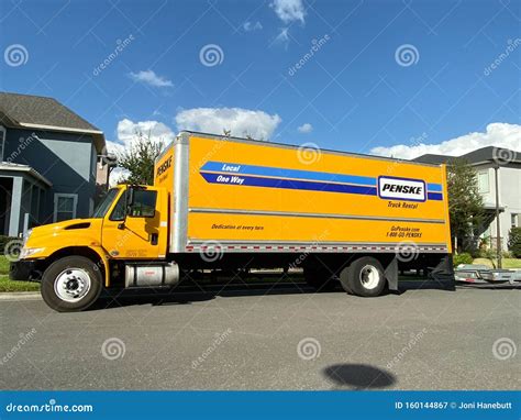 A Penske Rental Truck Used To Move A Family To A New Home. Penske Truck ...