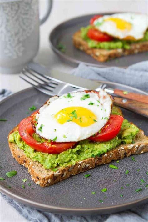 Avocado Toast with Egg & Tomato - Cookin Canuck - Healthy Breakfast Recipe