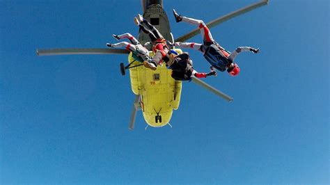 Wollongong Tandem Skydiving in Sydney Review | Aero Wanders